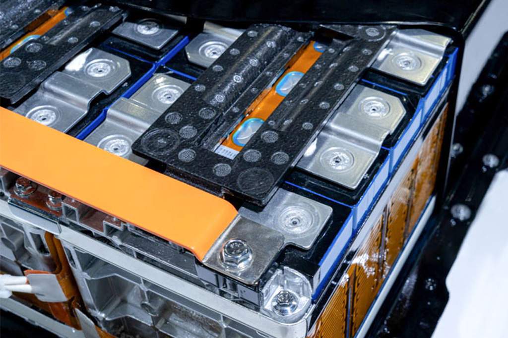 銅母排連接電池應用